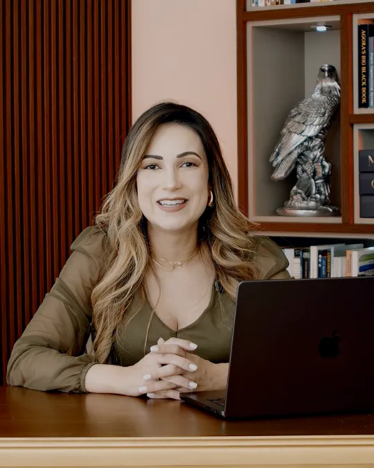 Dra. Eliandra Machado
